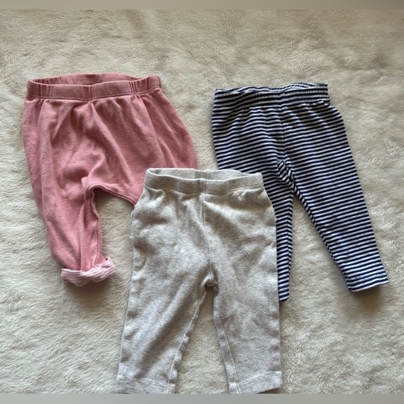 Carter's Pants Bundle (NB - 3 mos. ) - Picture 3 of 6